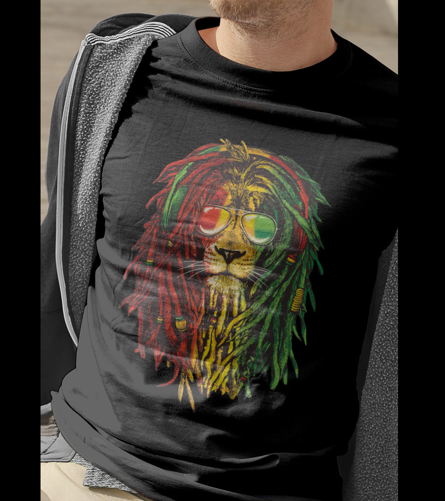 Lion With Rasta Colors And Sunglasses T-Shirt