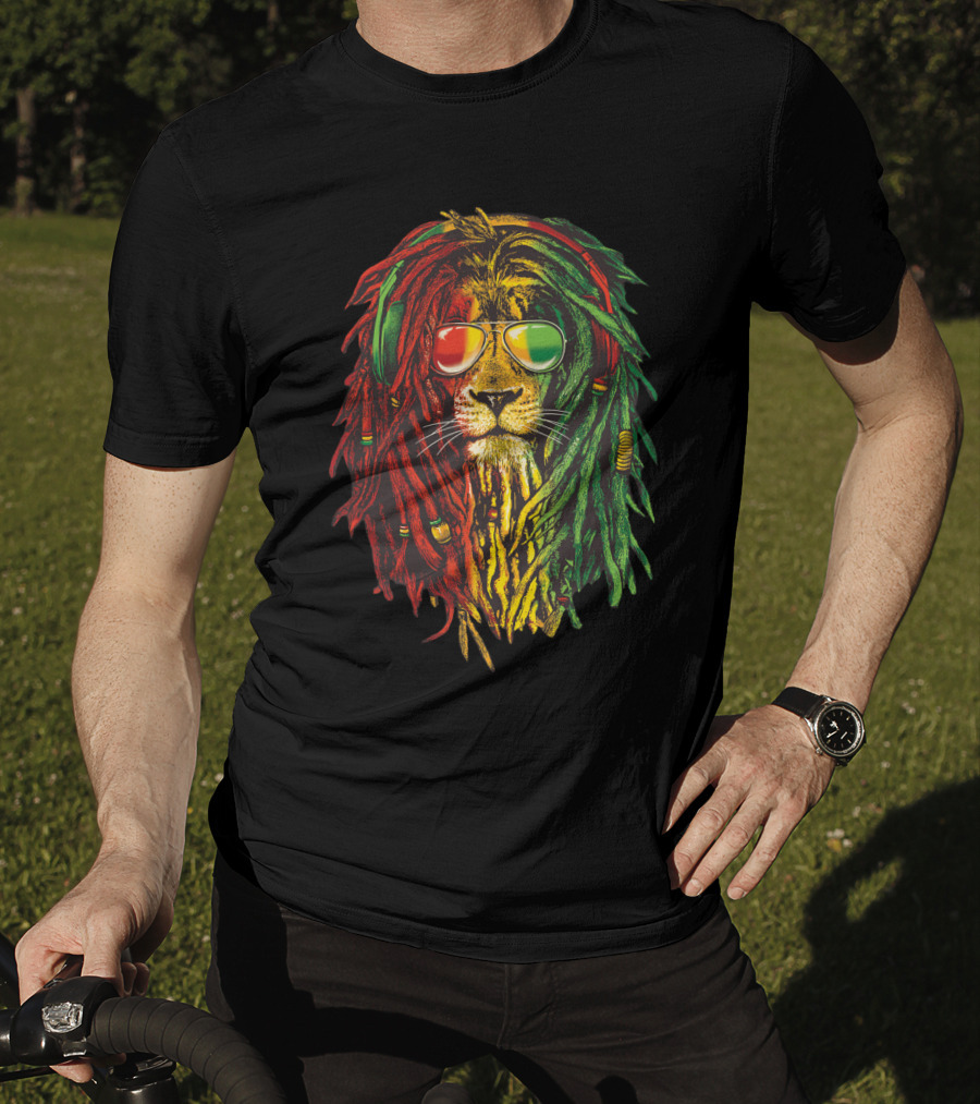 Lion With Rasta Colors And Sunglasses T-Shirt
