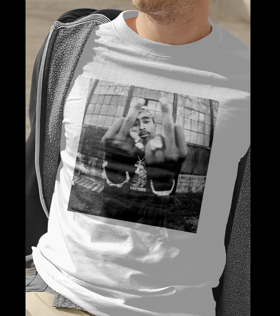 Makaveli Bandana Ring Finger Gesture T-Shirt