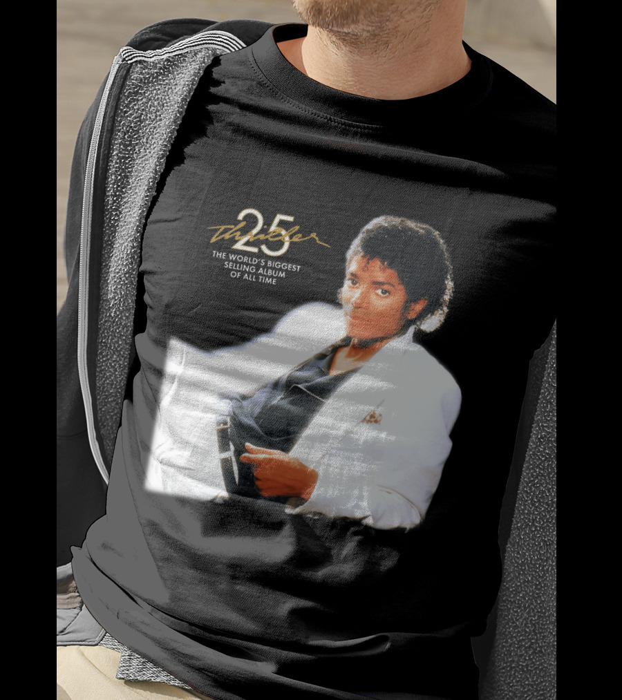 25 Thriller The World's Biggest Selling Album Of All Time T-Shirt