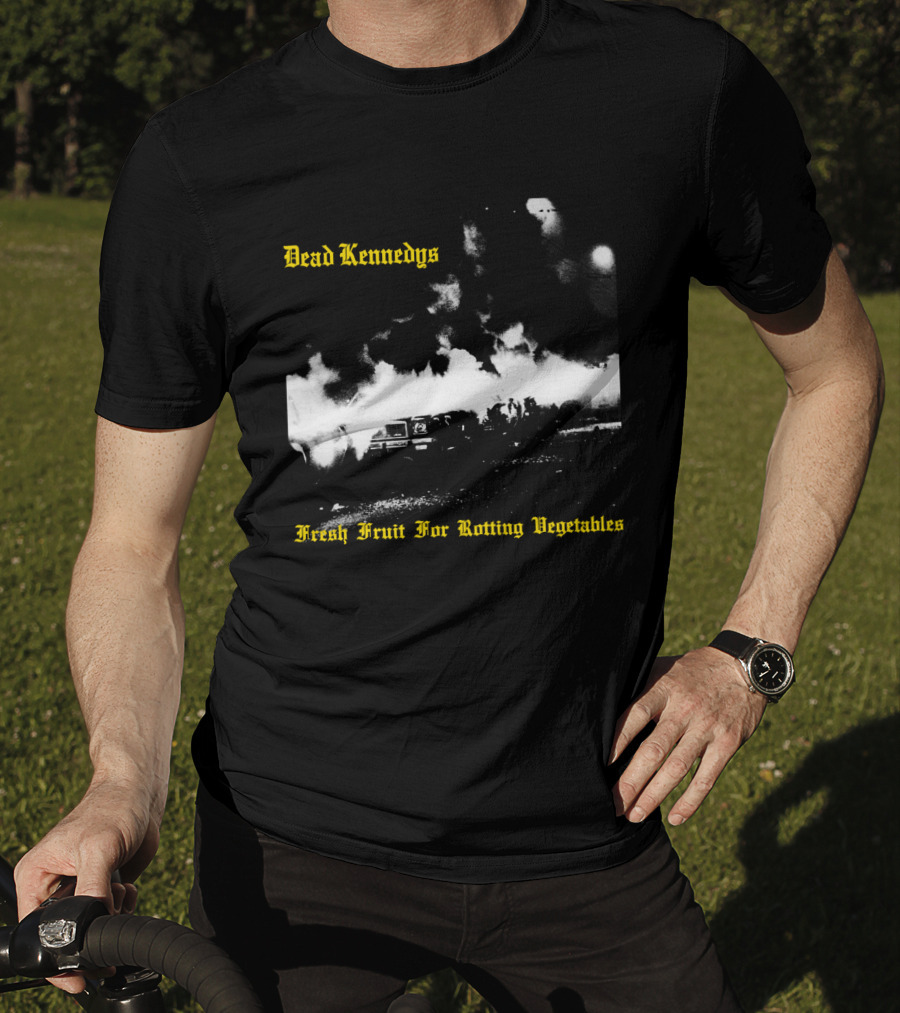 Dead Kennedys Fresh Fruit For Rotting Vegetables Burning Cars Scene T-Shirt