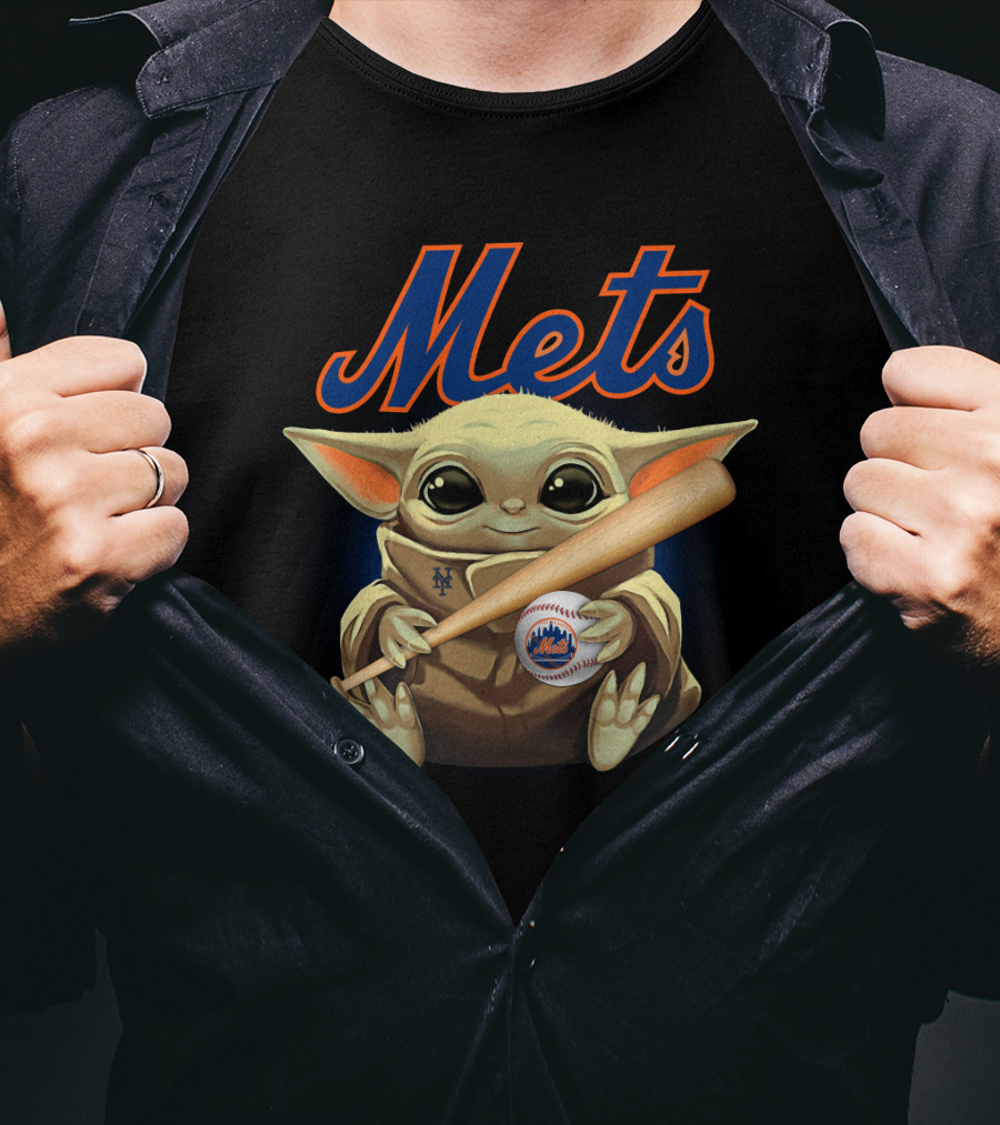 Mets Baby Yoda Holding Baseball Bat And Baseball With New York Mets T-Shirt