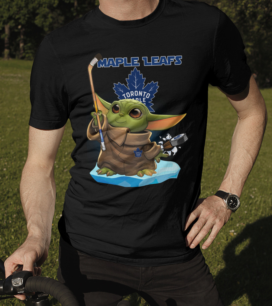 Toronto Maple Leafs Baby Yoda Hockey Fan T-Shirt