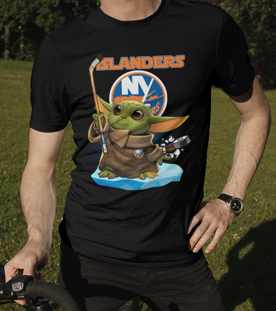Islanders Ny Baby Yoda Holding Hockey Stick And Puck T-Shirt