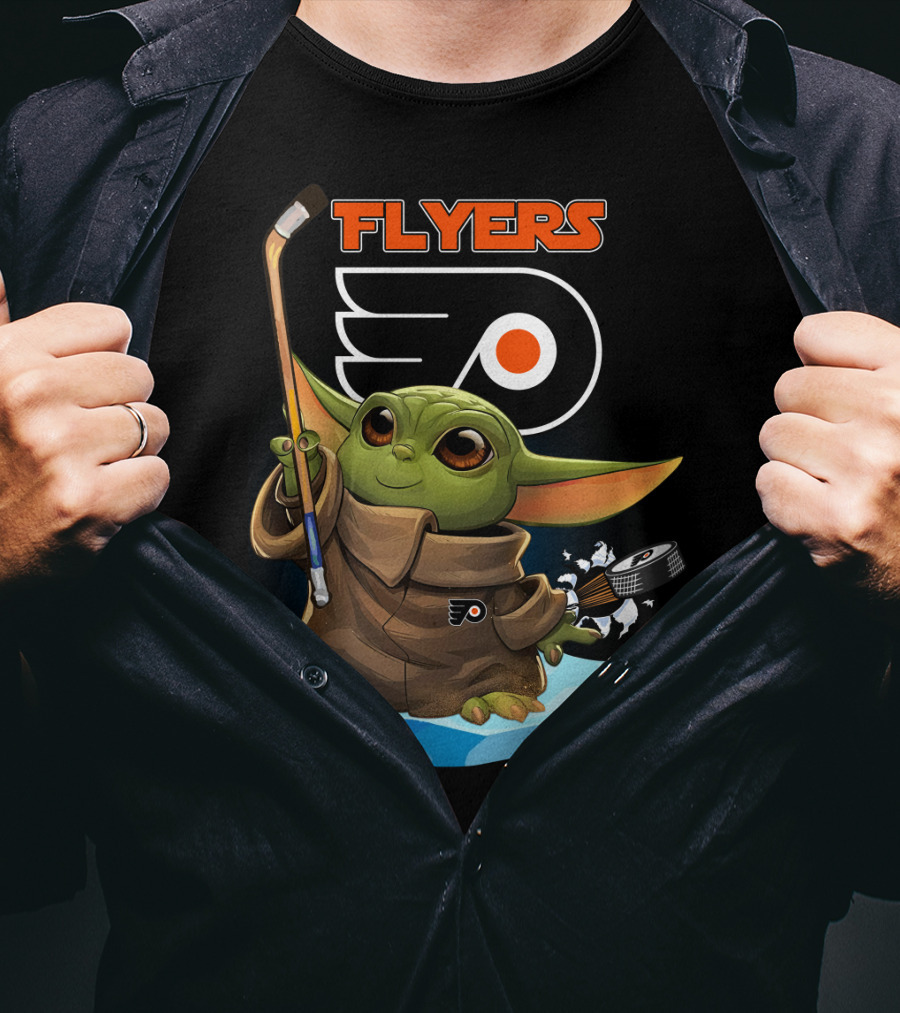 Philadelphia Flyers Baby Yoda With Hockey Stick And Puck T-Shirt