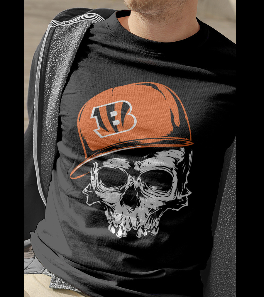 Cincinnati Bengals Skull Hat T-Shirt