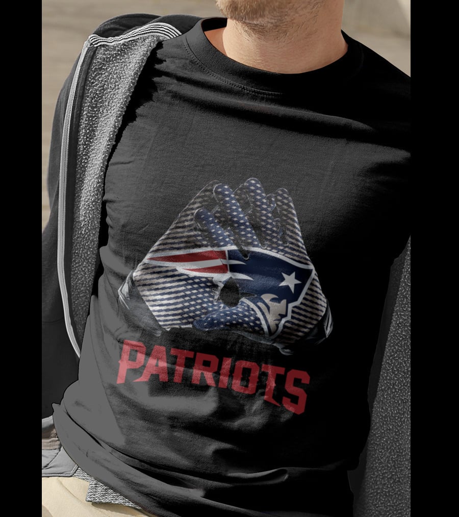 New England Patriots Nfl Logo Gloves Patriots T-Shirt