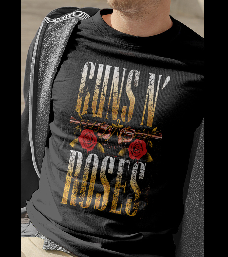 Guns N' Roses Dual Pistols With Red Roses T-Shirt