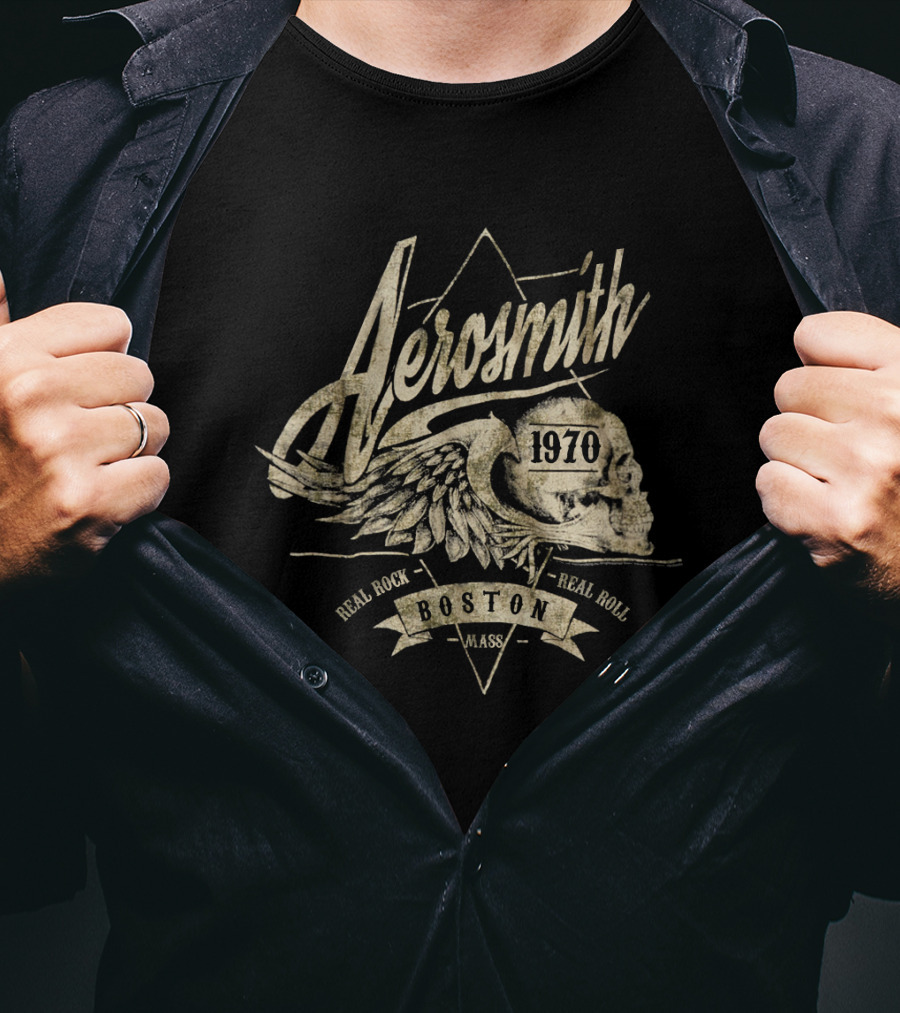 Aerosmith 1970 Winged Skull Real Rock Real Roll Boston Mass T-Shirt