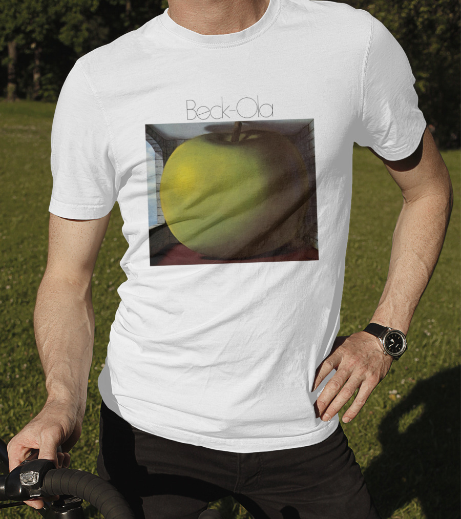 TJB 01 Beck Ola Album Cover Large Green Apple T-Shirt
