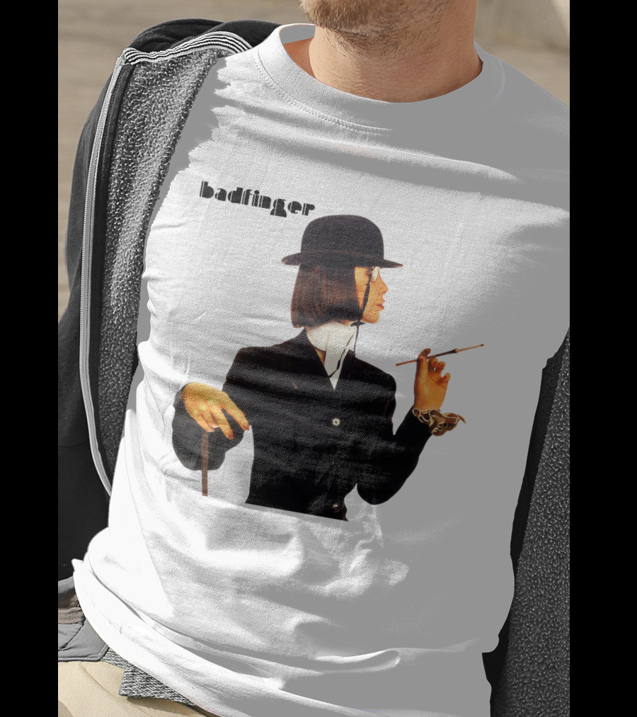 Badfinger Bowler Hat And Cigarette Holder Woman T-Shirt
