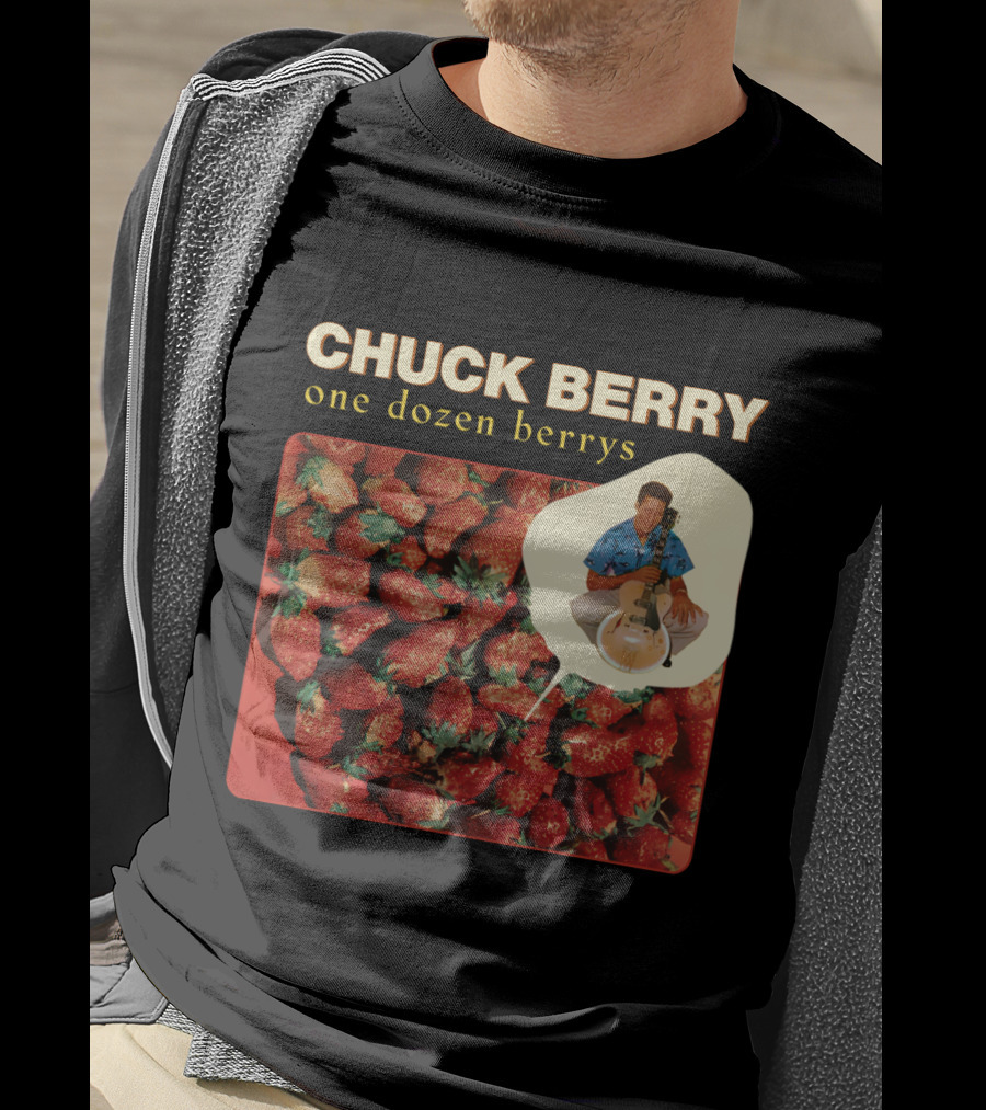 CHUCK BERRY One Dozen Berrys CBR 09 Strawberry Collection T-Shirt