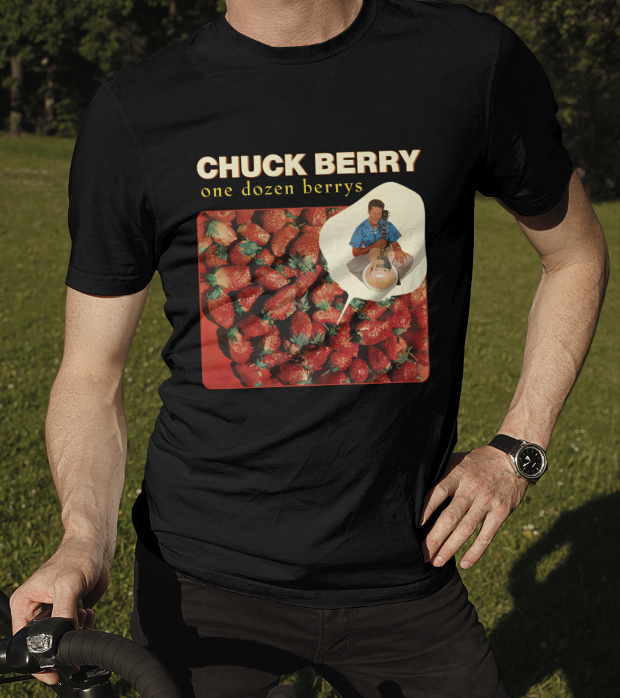 CHUCK BERRY One Dozen Berrys CBR 09 Strawberry Collection T-Shirt