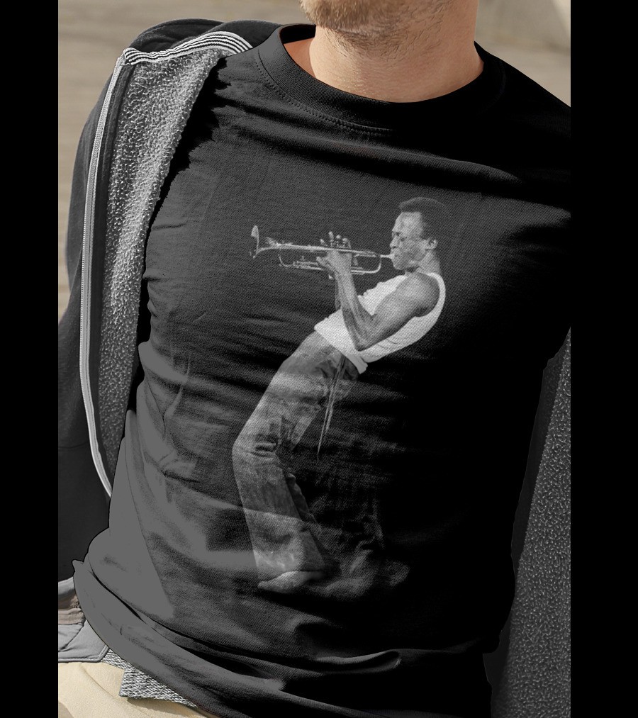 Mdv Iconic Jazz Trumpeter In Motion T-Shirt