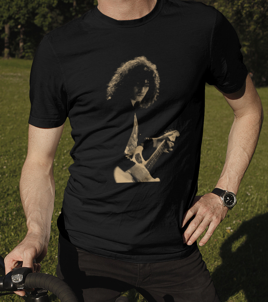 TRX 04 Electric Warrior Guitarist Icon In Performance T-Shirt