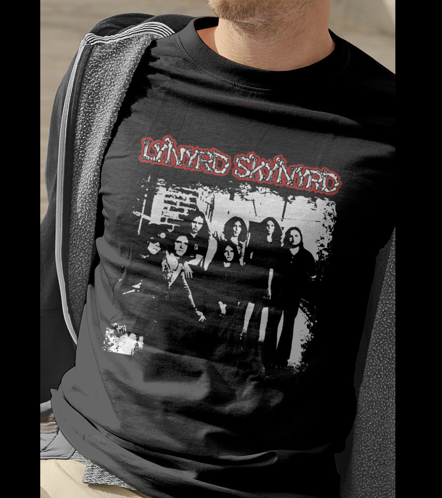 Lynyrd Skynyrd Band Black And White Group Photo T-Shirt