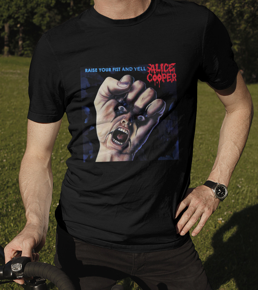 Raise Your Fist And Yell Alice Cooper T-Shirt