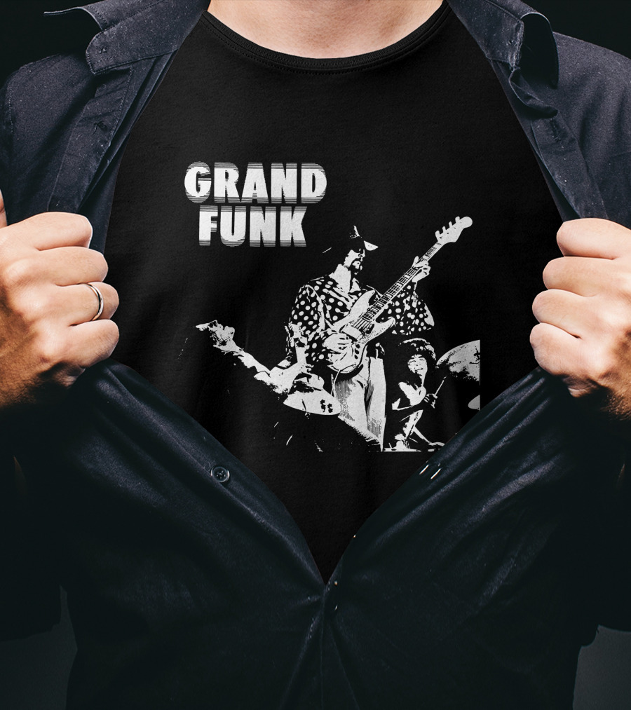 Grand Funk Railroad Live Concert Performance Retro Style T-Shirt