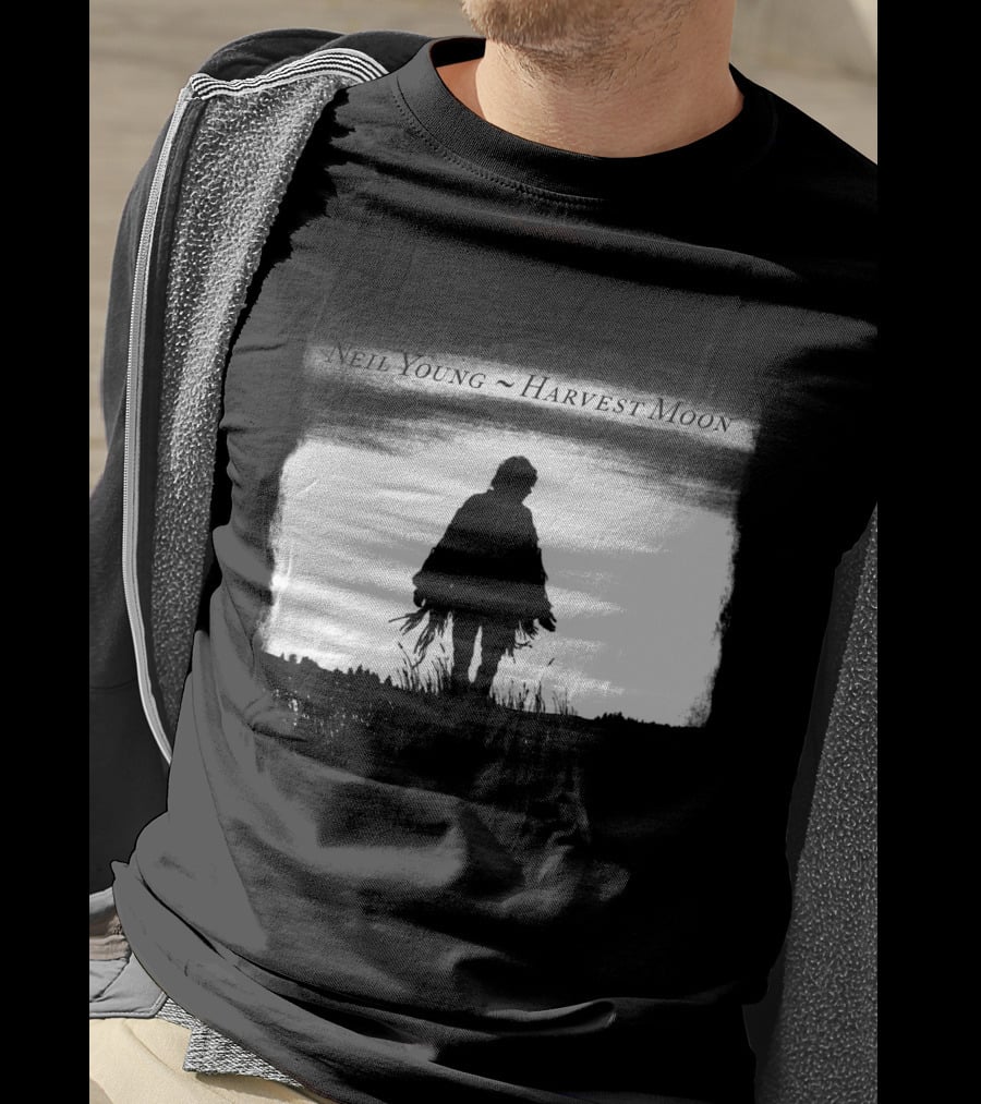 Neil Young Harvest Moon Silhouette Dark Horizon Scene T-Shirt
