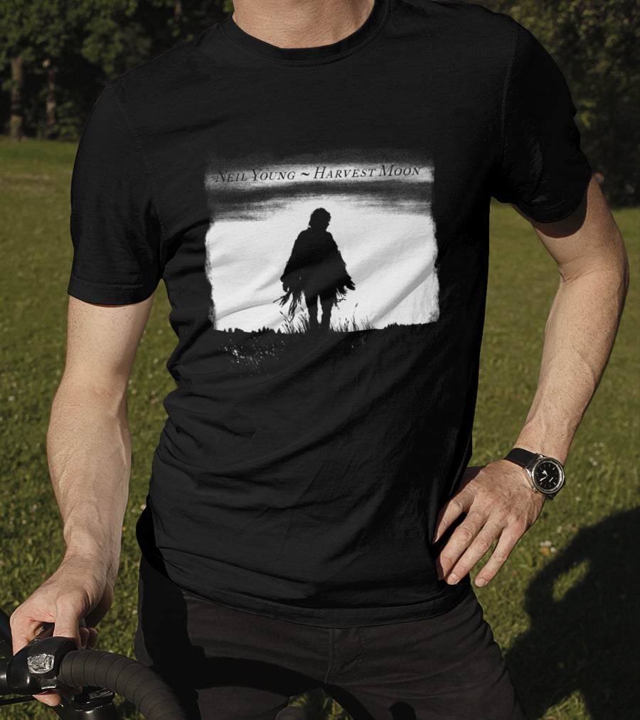 Neil Young Harvest Moon Silhouette Dark Horizon Scene T-Shirt