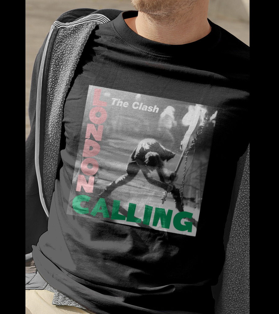 The Clash London Calling Album Cover Black And White Photo Iconic Rock Band T-Shirt