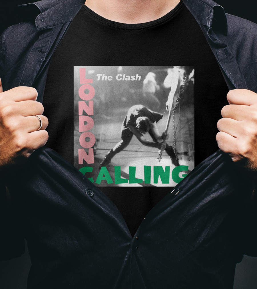 The Clash London Calling Album Cover Black And White Photo Iconic Rock Band T-Shirt