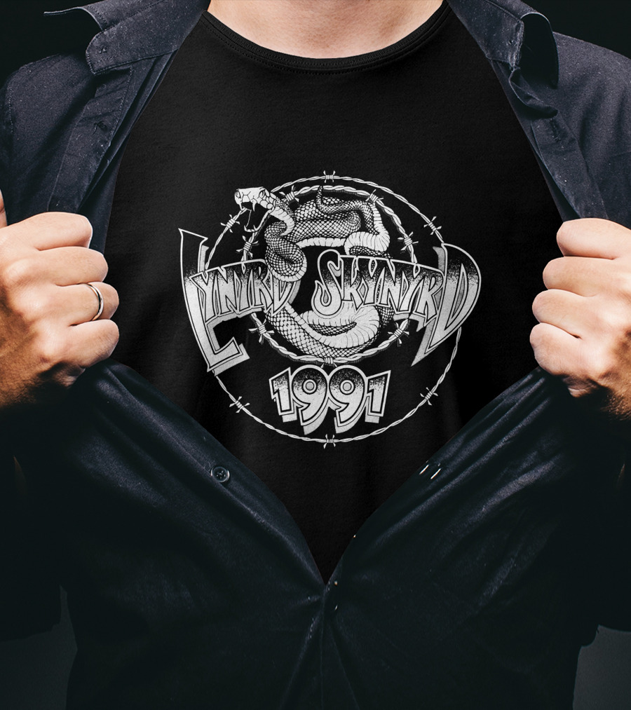Lynyrd Skynyrd 1991 Snake Barbed Wire T-Shirt