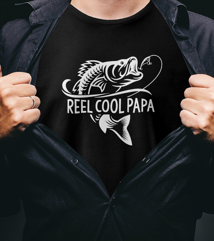 Reel Cool Papa Fishing Dad Father's Day Gift T-Shirt
