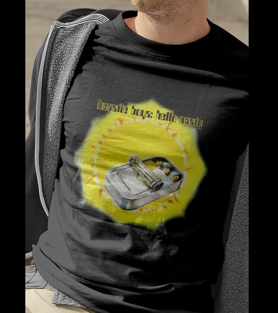 Beastie Boys: Hello Nasty Album Cover Yellow Background T-Shirt