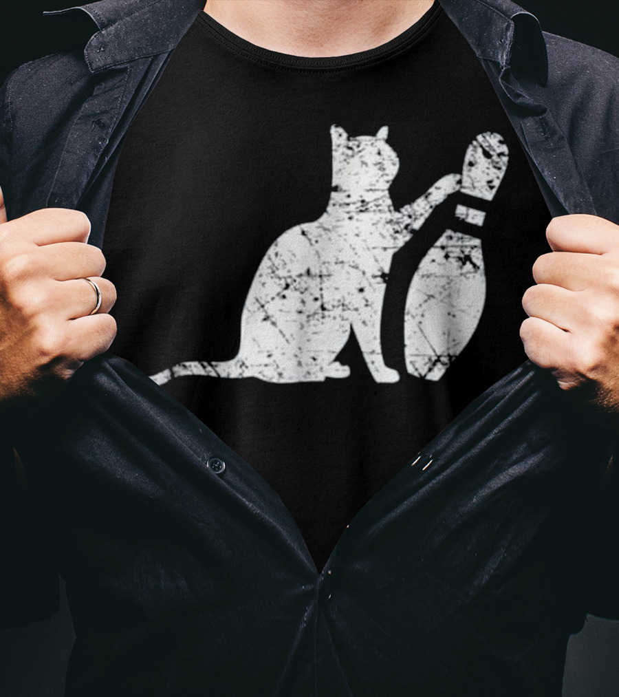Ornery Alley Cat Tipping Bowling Pin Vintage T-Shirt