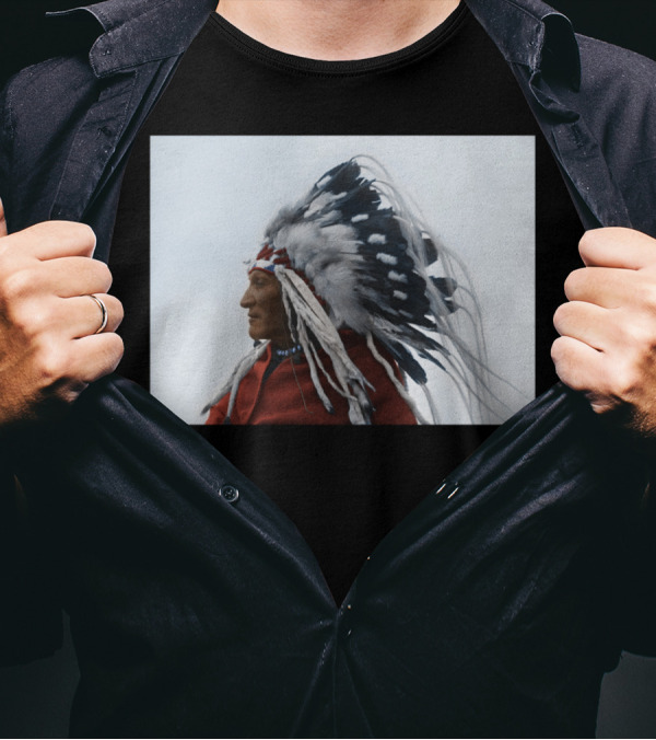 Lazy Boy Blackfoot Indian Chief Vintage Feather Headdress T-Shirt