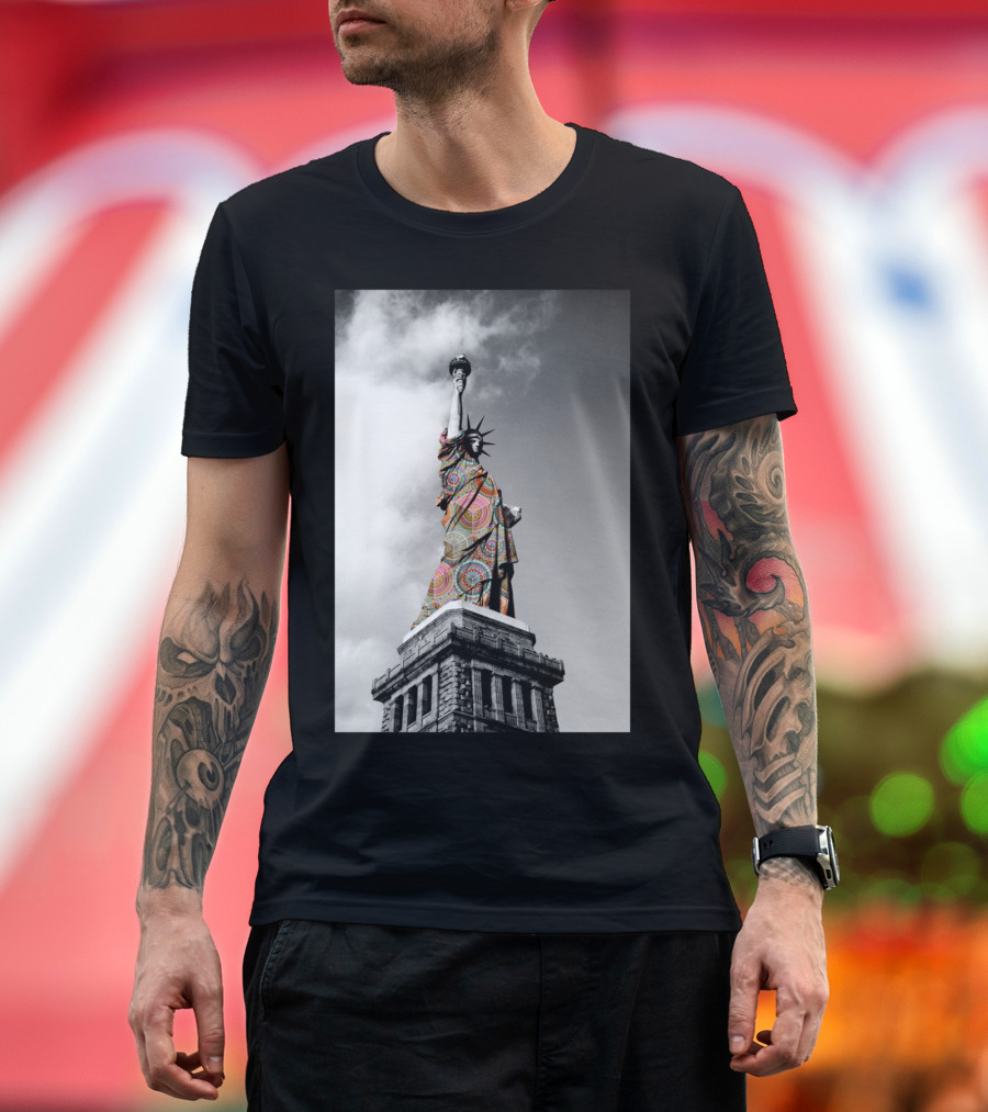 Funky Landmark Ny Statue Colorful Psychedelic T-Shirt