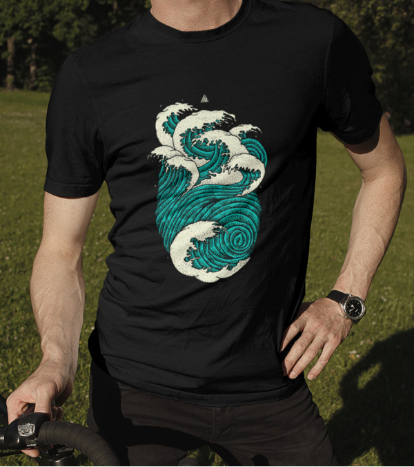 Geometric Ocean Wave Art Nouveau T-Shirt