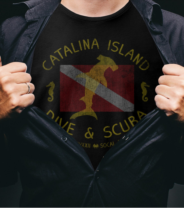 Catalina Island Dive And Scuba TRDMRK MCMXXII SoCal Brand Est. '72 T-Shirt