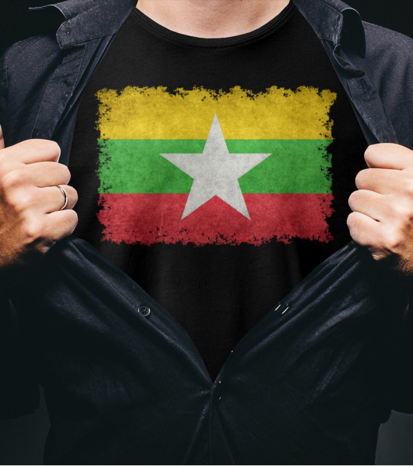 Myanmar Flag Vintage Style Rugged Grunge Effect T-Shirt