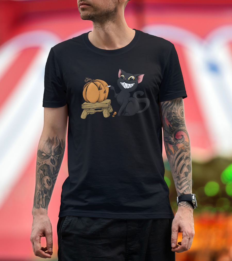 Halloween Mischievous Grinning Cat Carving Pumpkin T-Shirt