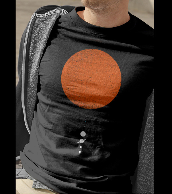 Minimal Solar System Planets Alignment With Large Central Sun T-Shirt