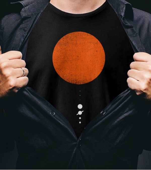Minimal Solar System Planets Alignment With Large Central Sun T-Shirt
