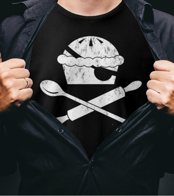 Pirate Pie With Rolling Pin And Spoon Crossbones T-Shirt