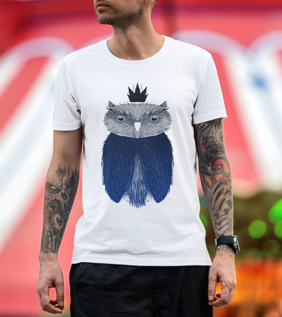 Owl King with Crown in Blue Gradient Fur T-Shirt