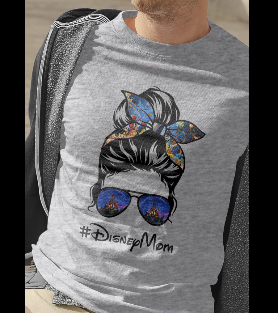 #Disneymom T-Shirt