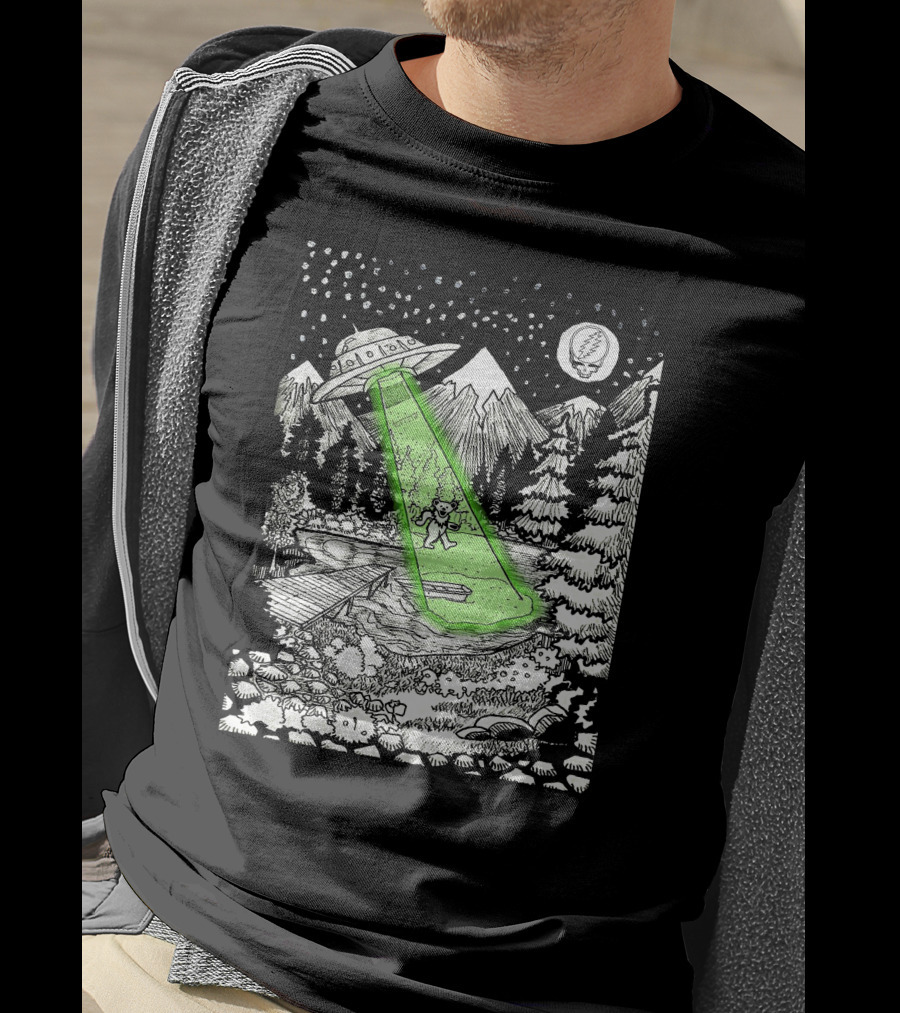 Space GD Abduction Scene With UFO And Astronaut In Forest T-Shirt