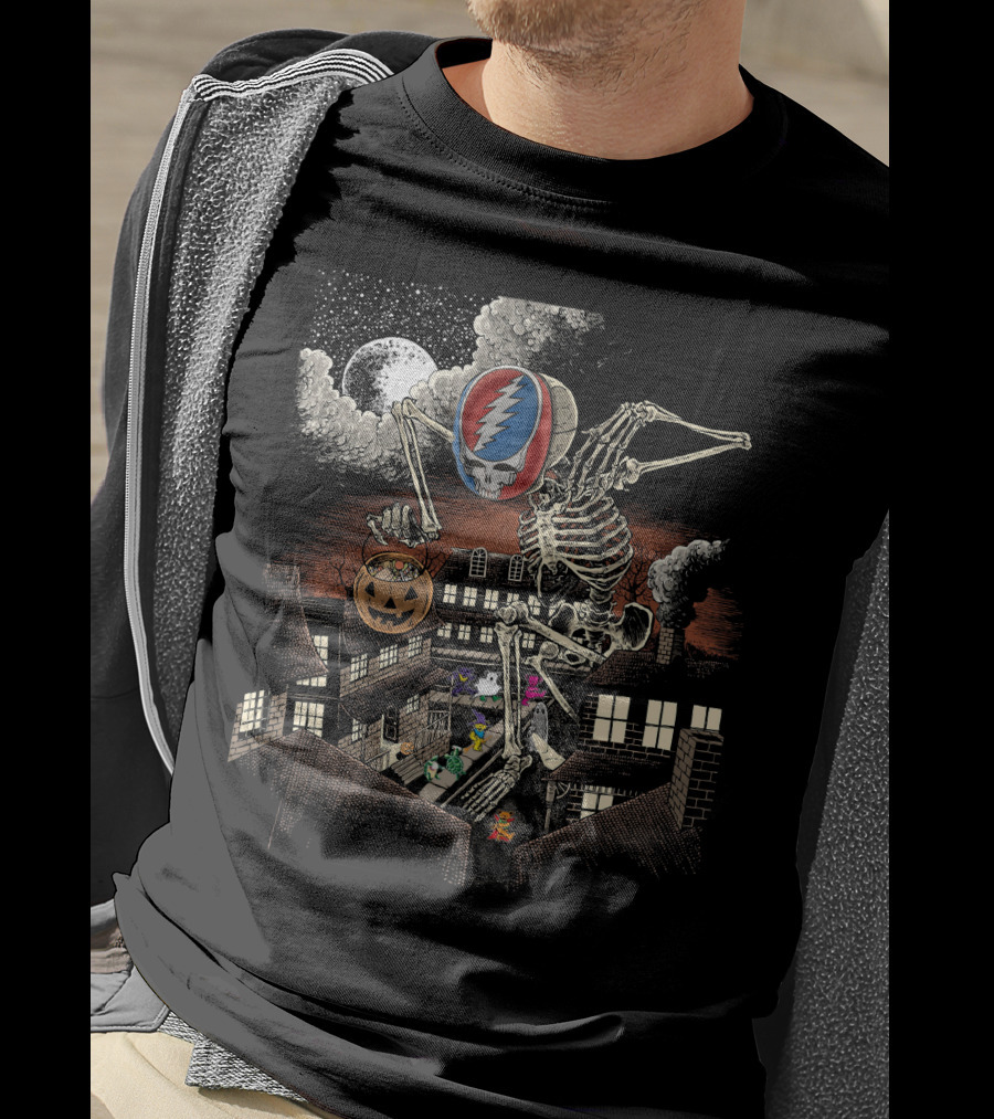Grateful Dead Halloween Skeleton With Pumpkin And Dancing Bears Under Full Moon T-Shirt