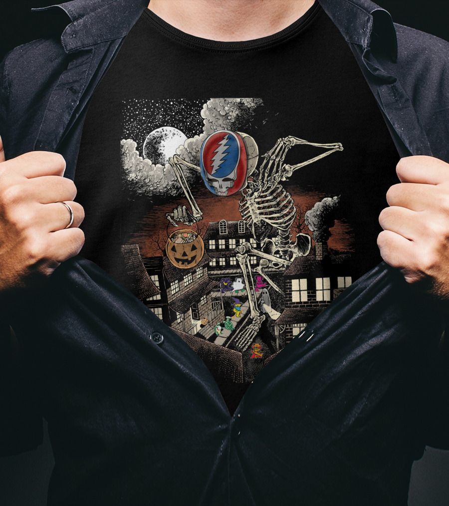 Grateful Dead Halloween Skeleton With Pumpkin And Dancing Bears Under Full Moon T-Shirt
