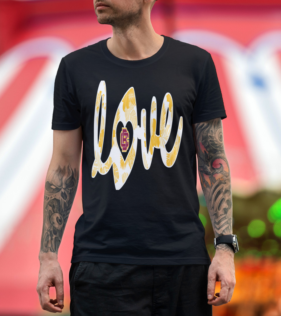 BETHUNE-COOKMAN WILDCATS LOVE FOOTBALL HEART T-Shirt