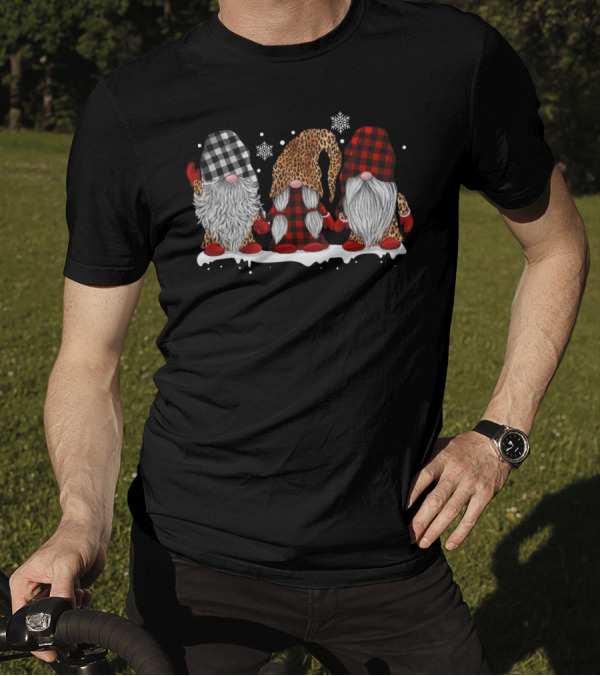 THREE GNOMES SNOW LEOPARD AND BUFFALO PLAID HATS WITH SNOWFLAKES AND BEARDS T-Shirt