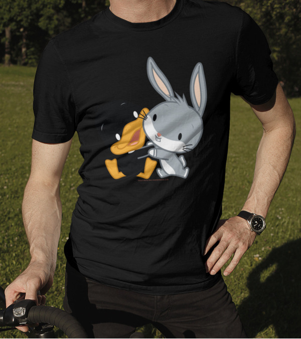 Looney Tunes Bugs Bunny And Daffy Duck Chibi Hug T-Shirt