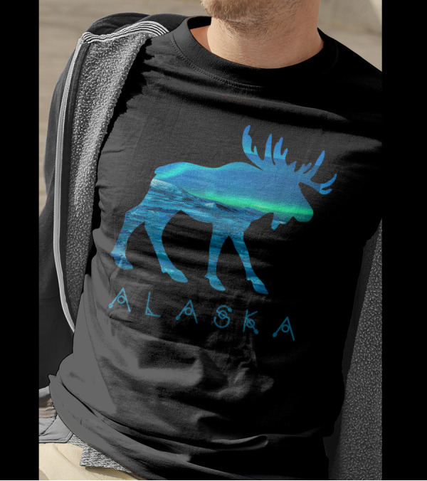 Alaska Moose Aurora Borealis Snow Scene T-Shirt