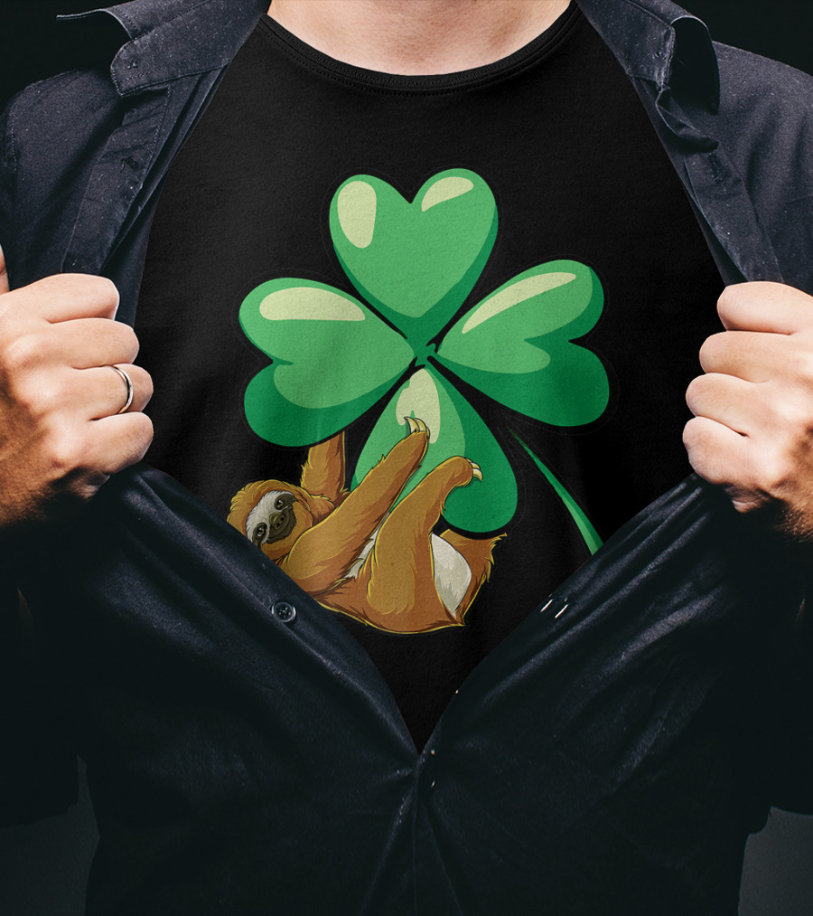 Sloth Hugging Shamrock St Patricks Day Women Girls Lucky Charm T-Shirt