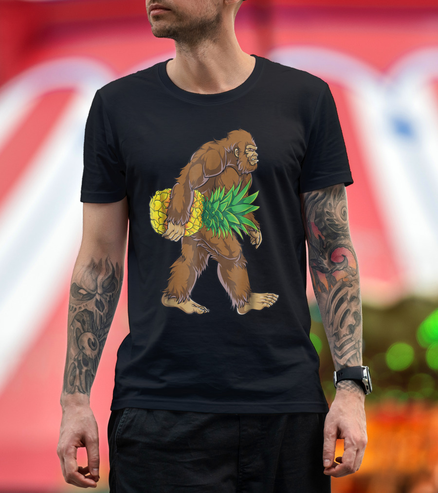 Bigfoot Carrying Pineapple Funny Sasquatch Iconic Creature Humor T-Shirt